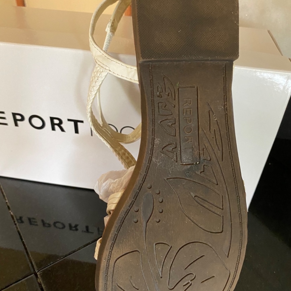 Report - Picture 10 of 13